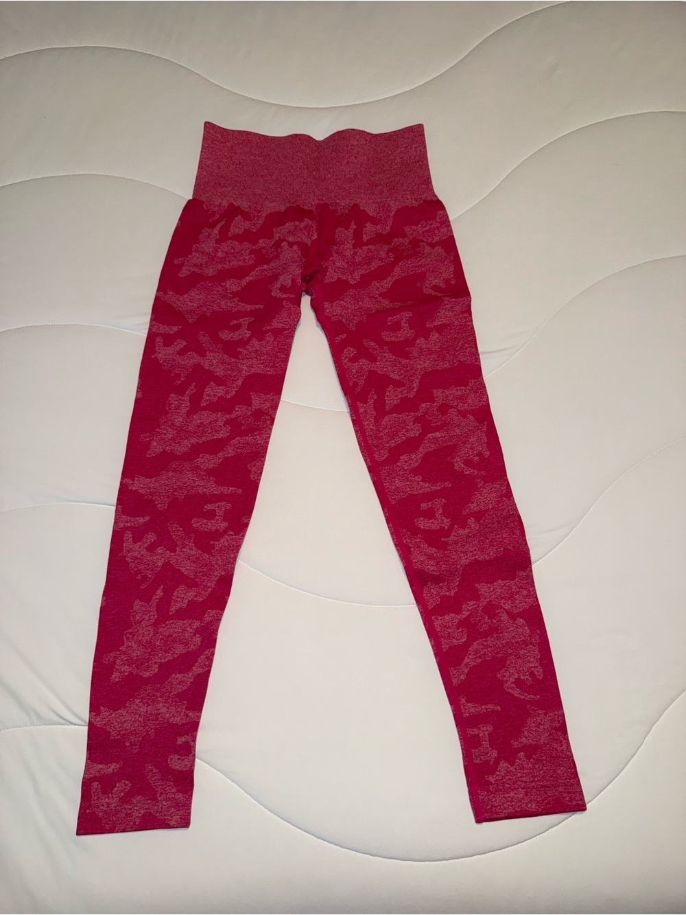 NVGTN Fuchsia Camo Seamless Leggings